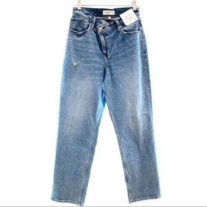 Curve Love 90s Ultra High Rise Straight Jeans with coveted criss-cross waistband